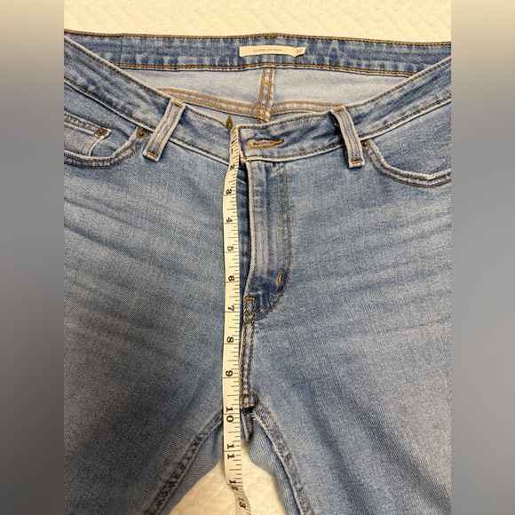 Levi’s Women’s Low Rise Bootcut Jeans Light Wash Size 32 - Picture 9 of 11